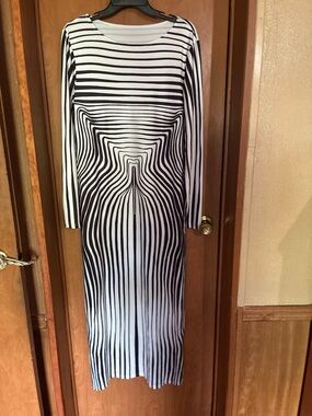 Black & White Striped Long Sleeve Bodycon Dress Large